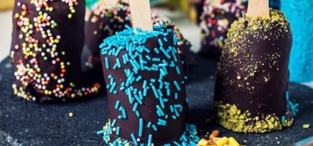 Πανεύκολες παγωμένες σοκο-μπανάνες