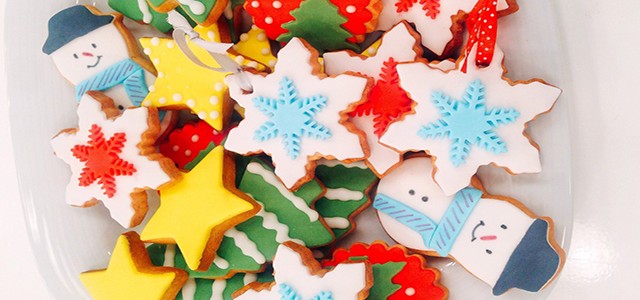 Χριστουγεννιάτικα μπισκότα στην εκπομπή της Μαρίας Μπεκατώρου – Video