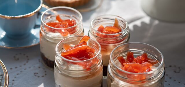 Cheesecake με ανθότυρο και μουστοκούλουρα και ελληνικό brunch στον κήπο της Madame Gateaux